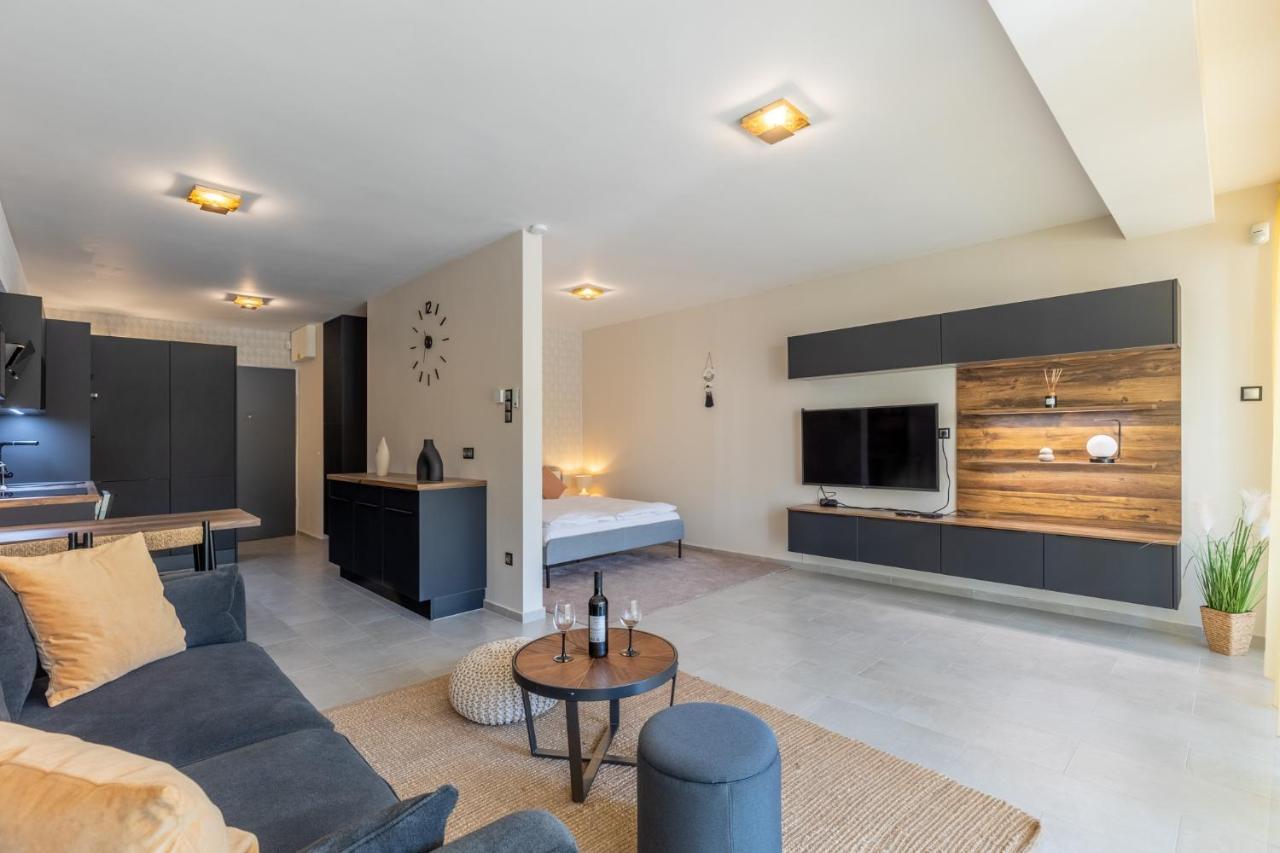 Marinelake Apartman Balatonfoeldvar By Bltn Ngoại thất bức ảnh